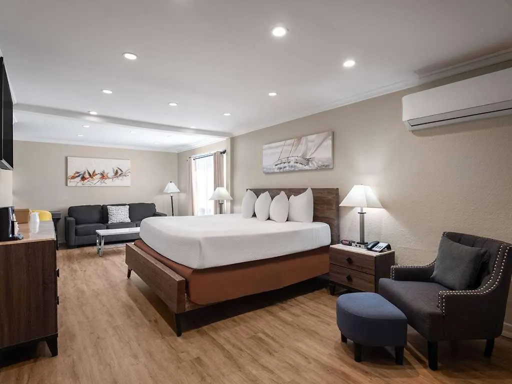 Days Inn Las Vegas Airport מלון