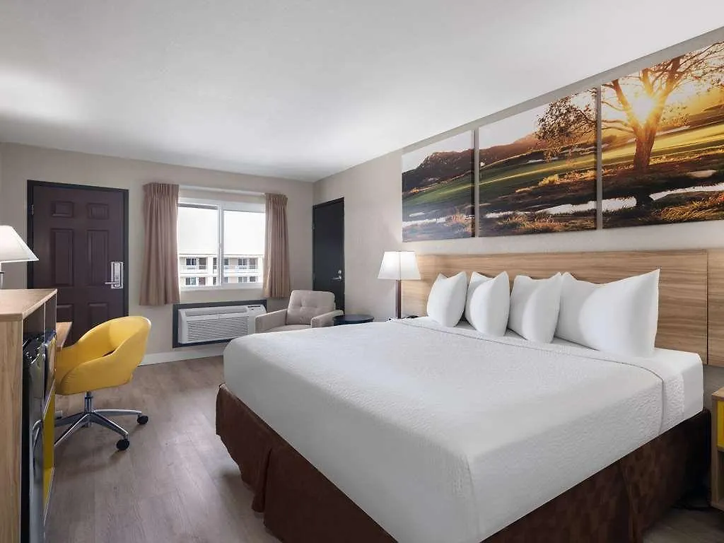 Days Inn Las Vegas Airport
